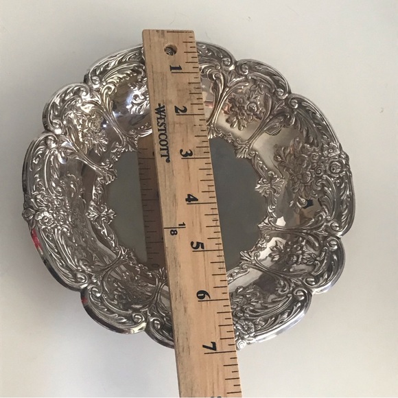 SHEFFIELD SILVER CO. "Royal Bouquet" 7" Silver Plate Round Candy Dish #1580 -USA - Picture 14 of 14